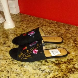 0109 Nanette Valentina Slide On Sandals